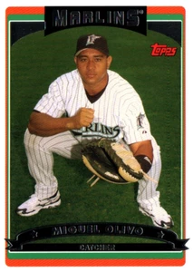 Tarjeta de béisbol Miguel Olivo C Marlins Topps #561 2006 - Imagen 1 de 2