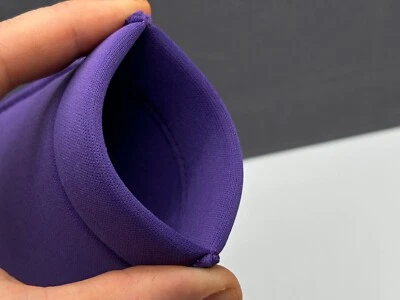 Estuche con monturas para gafas Mexx carcasa semi dura suave púrpura bolsa plana para gafas Foto 1 de 4