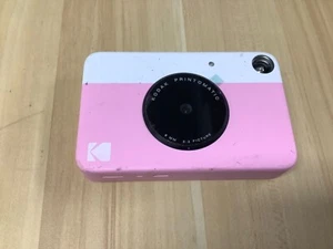 KODAK Printomatic Digital Instant Print Camera Uses Zink 2x3" Photo Paper, Pink - Picture 1 of 3