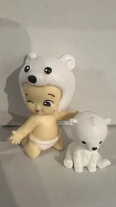 Twozies Staffel 1 Eisbär Baby und Haustier Set Elch Spielzeug Selten - Bild 1 von 1