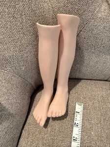 Vintage Porcelain Doll Shapely Legs - Picture 1 of 2