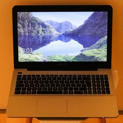 ASUS Notebook Laptop R556L / Intel Core i5 5200U / 8 GB RAM / 1 TB HDD - Bild 1 von 4