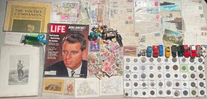 Lote de 227 tarjetas de monedas de cajón de chatarra antiguas coleccionables estampillas - Imagen 1 de 24