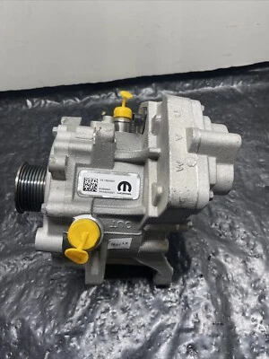2022+ Jeep Grand Cherokee 2,0 L motor eléctrico alternador generador original OEM Foto 1 de 4