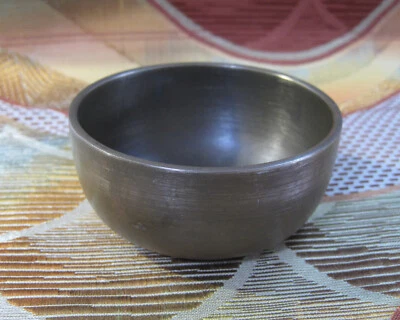 Orig.Used.Japanese Buddhist Bell .Singing Bowl.Copper Buddhist Bell .182g  8.7cm - Image 1 of 4