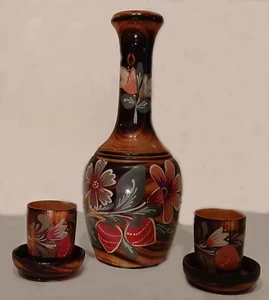 Hand Painted Wood Vase with 2 cups and Saucers Russia - Picture 1 of 9