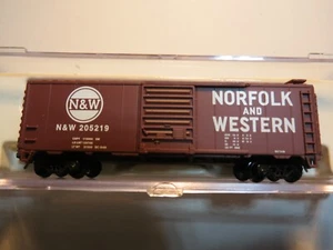 N - Atlas 3403 - 40' Standard Boxcar, Norfolk Western 205219     LN w/M-M cpl - Picture 1 of 2