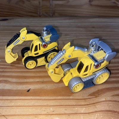 ERTL JOHN DEERE EARTHSHAKERS EXCAVADORA ES1 ACELERADOR COMPLETO RESISTENTE DIECAST JUEGO DE 2 Foto 1 de 4