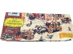 REVELL AMERICAN FIREFIGHTERS MODEL KIT F-201:98 CHEMICAL LADDER VINTAGE Built - Imagen 1 de 5