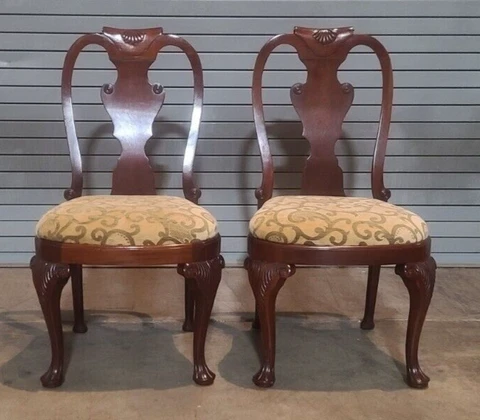 Pair of Baker Historic Charleston Collection Mahogany Dinning Chairs Cover