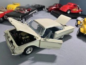 Ertl 1960 Ford Starliner 1/18 Diecast American Muscle White/Cream - Picture 1 of 17