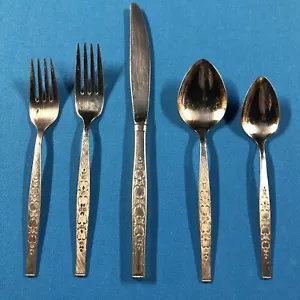 1881 Rogers Oneida Premier "Spanda" Stainless Flatware 5 Piece Place Set L1 - Picture 1 of 4