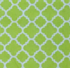 Quatrefoil Green White Geometric In Bloom Modkids Joann Fabric Cotton BTY - Picture 1 of 4