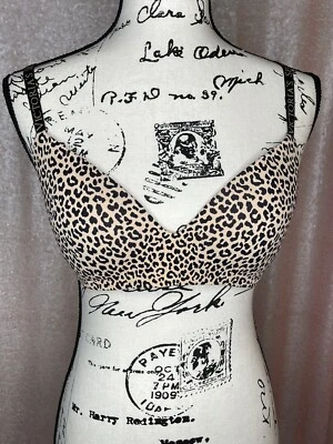 Victoria's Secret 34D T-shirt Lightly Lined Wireless Multiway Bra Leopard Logo - Image 1 of 4