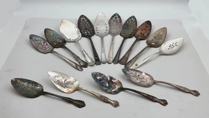 Lot of 14 Assorted Used Silverplate Pie Servers - Lot#337 - Picture 1 of 4