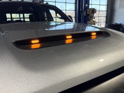 Luces de capó estilo Ram 2500 Rebel TRX Foto 1 de 2