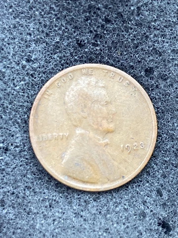 1923 No Mint Mark Lincoln  Wheat Cent Copper Penny, RO Rotation/Collar Strike Cover