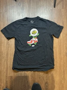 Nike T Shirt M Black Sportswear Air Flower Sneaker Short Sleeve Crew 13-15 Years - Picture 1 of 4