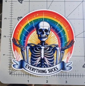 Sarkastisches Skelett wählbar 'Alles saugt' oder 'Living the Dream' Stanzform lustig - Bild 1 von 4
