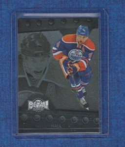 2014-15 Fleer Showcase Metal Universe # 21 Taylor Hall - Imagen 1 de 2