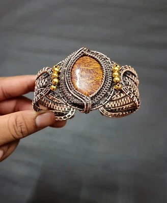 Hermoso brazalete brazalete de piel de serpiente roja Mariam jaspe envuelto en alambre de cobre Foto 1 de 4