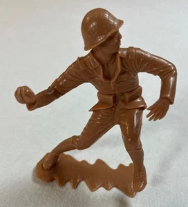 Figura Original MARX 6" SOLDADO JAPONÉS Lanzando Granada 1963 - Imagen 1 de 5