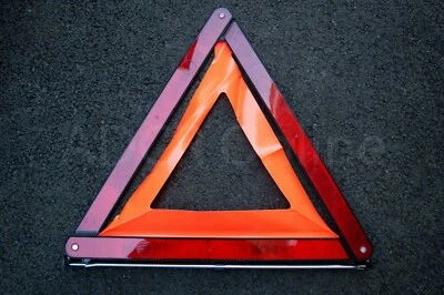 Genuine Skoda GGA700001 / GGA 700 001 Warning Triangle and Volkswagen VW - NEW! - Image 1 of 4