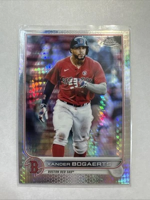 2022 Topps Chrome - Xander Bogaerts #55 Prism Refractor - Image 1 of 2