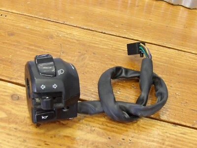 15 Royal Enfield Bullet EFI 500 B5 LEFT HANDLEBAR CONTROL HORN TURN BEAM SWITCH - Image 1 of 3