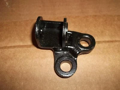 YAMAHA IT250 IT400 НОВЫЙ OEM ЛЕВАЯ ПОДНОЖКА КОЛЫШЕК КРОНШТЕЙН ЭТО 250 400 1W4-27412-02-00 - Изображение 1 из 4