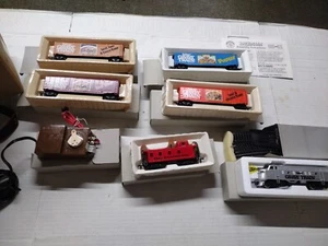 Gaines Gravy Train Custom EMD F9 Diesel HO Train Set Complete Bachmann - Picture 1 of 4