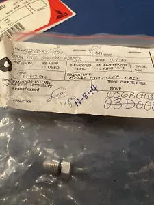 New Plug Manifold Adapter 4730-00-837-9852 - Picture 1 of 5