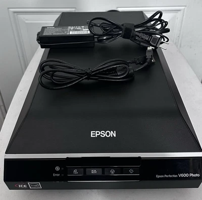 Epson J252A Perfection V600 Color Photo Film Image & Document Scanner WORKS - Image 1 of 4