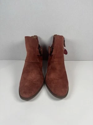 Botín de gamuza marrón Hartwick Comfortiva para mujer, talla 10 m CT0032602 Foto 1 de 4