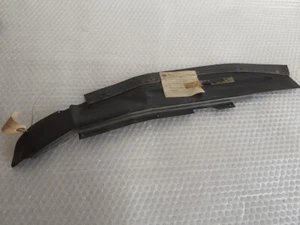 Mud Splash Guard Right for Alfa Romeo Alfetta 116425304200 OEM - Picture 1 of 3