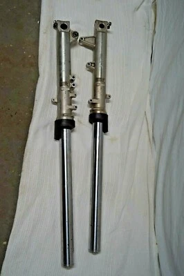 96 Par de Suspensão de Garfo Frontal Esquerdo Direito Honda CBR1000 F RETO 51500-MZ2-912 - Imagem 1 de 4