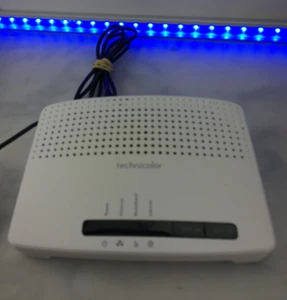 Technicolor TG582N Pro ADSL2+ Modem Wireless Router KOSTENLOS UK P&P #217 - Bild 1 von 2