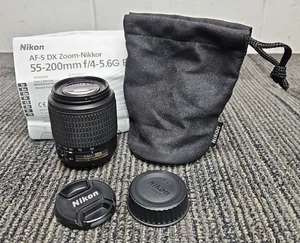 Nikon AF-S DX Zoom-Nikkor 55-200mm f/4-5.6G ED Lens with Caps and Bag - Picture 1 of 13