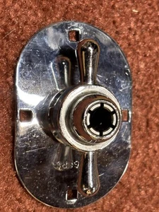 ROGERS COLLET PLATE and nut - HEX LEG SPUR Tom MOUNT - SwivOmatic Bass Drum A - Picture 1 of 4