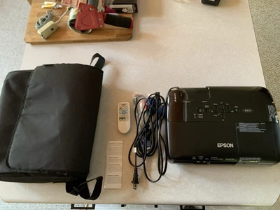 Epson EX50 3LCD Projector Model H284A With Cables and Remote - Image 1 of 4