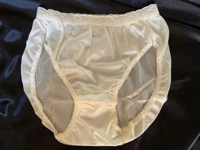 Vtg Hanes Her Way Nylon Hi-cut Bikini Panties Sz 8 Silky White Nylon Underwear - Image 1 of 3