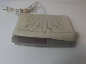 GE General Electric Alarm Clock Radio 7-4816B AM/FM Tested. Works. - Picture 1 of 9