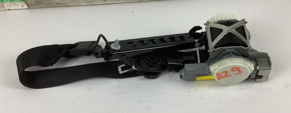 Retractor de cinturón de seguridad delantero derecho Mercedes-Benz C300 2008-2014 A2048600788 OEM. Foto 1 de 4