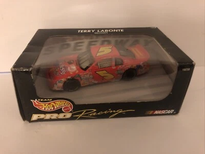 Terry Labonte 1/43 Mattel (Hot Wheels Pro Racing) # 5 Kellogg's Diecast NASCAR Foto 1 de 4