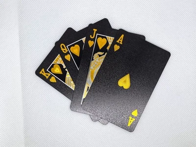 Luxury Mazzo di Carte da Gioco in Lamina d'Oro 24K– Lusso e Stile - Immagine 1 di 4