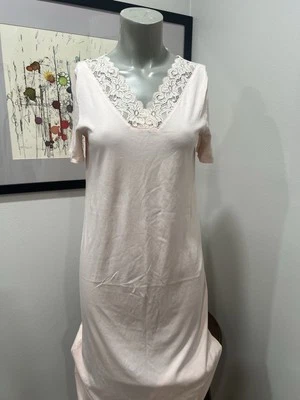 HANRO Deluxe Cotton Midi  Nightgown Soft Peach Size Small  Lace Floral Midi. SS. - Image 1 of 4