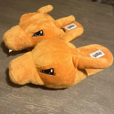 Zapatillas unisex Pokémon CHARIZARD Bioworld talla grande Foto 1 de 4