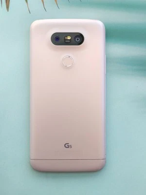 95% N ew LG G5 Factory UNLOCKED Andriod Smartphone Very good condition - Image 1 of 4