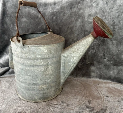 Vintage Antiq. 8 Quart Galvanized Metal Flower Water Watering Can Sprinkler Head - Image 1 of 4
