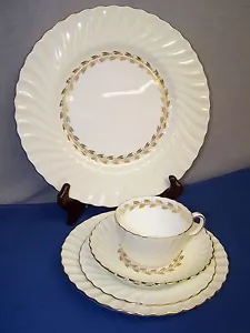 MINTON "CHEVIOT GOLD" FIVE PIECE PLACE SETTING - Picture 1 of 8